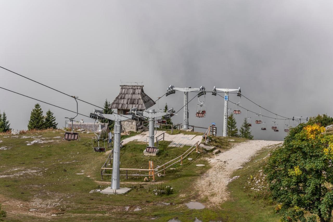 Вилла Chalet Gorenjka - Velika Planina Стаховица Экстерьер фото